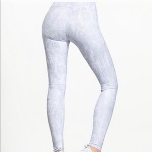 Alo Yoga Vapor Python Snakeskin Print Leggings S